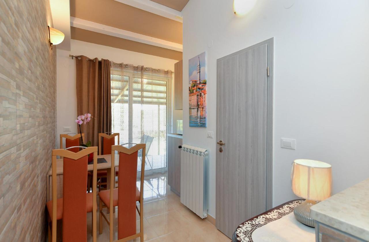 Apartments Voltica 1049 Rovinj Kültér fotó