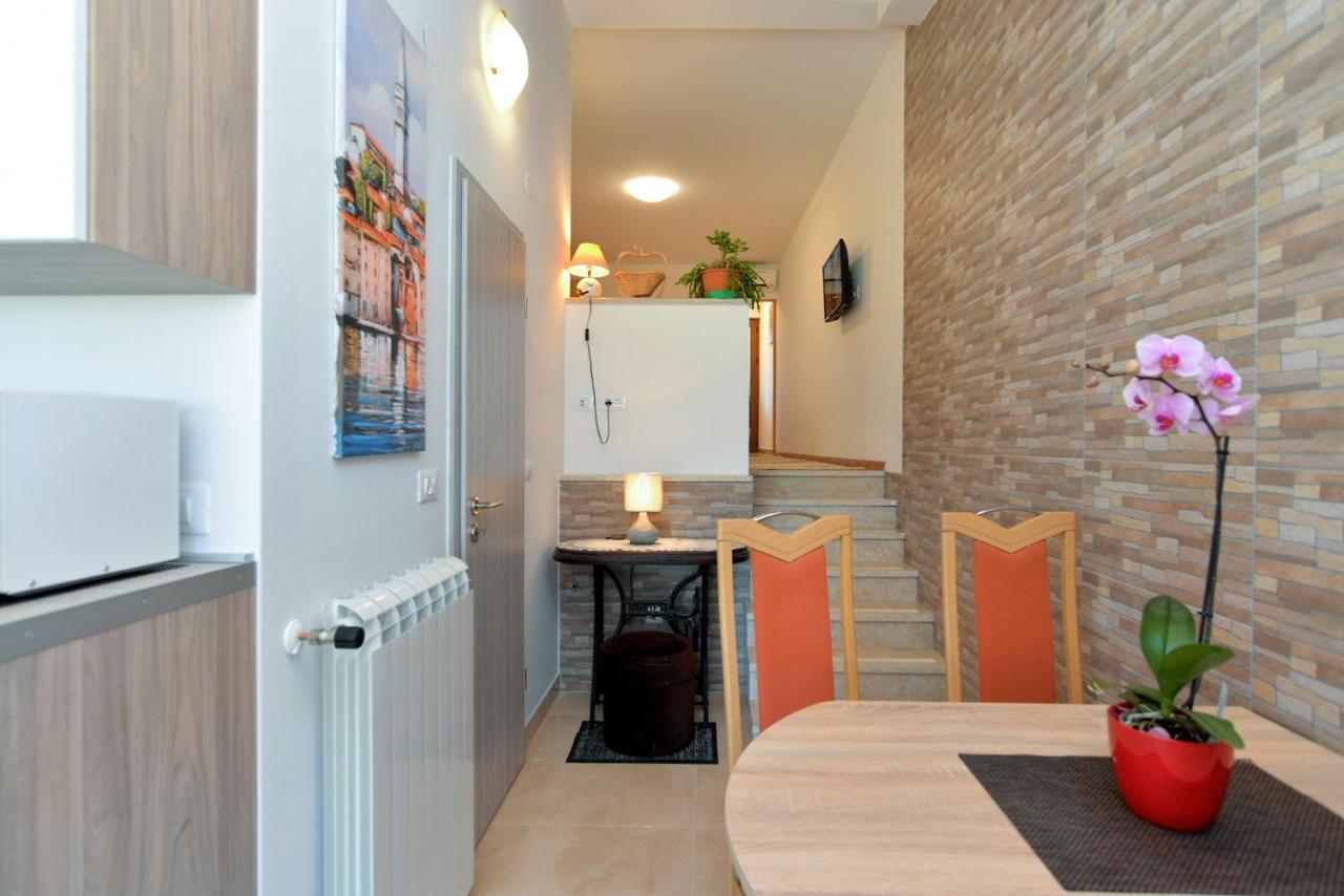 Apartments Voltica 1049 Rovinj Kültér fotó